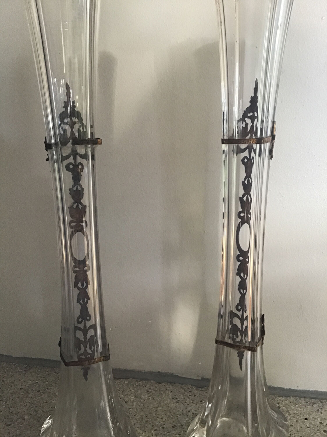 Paire de vases soliflore en verre