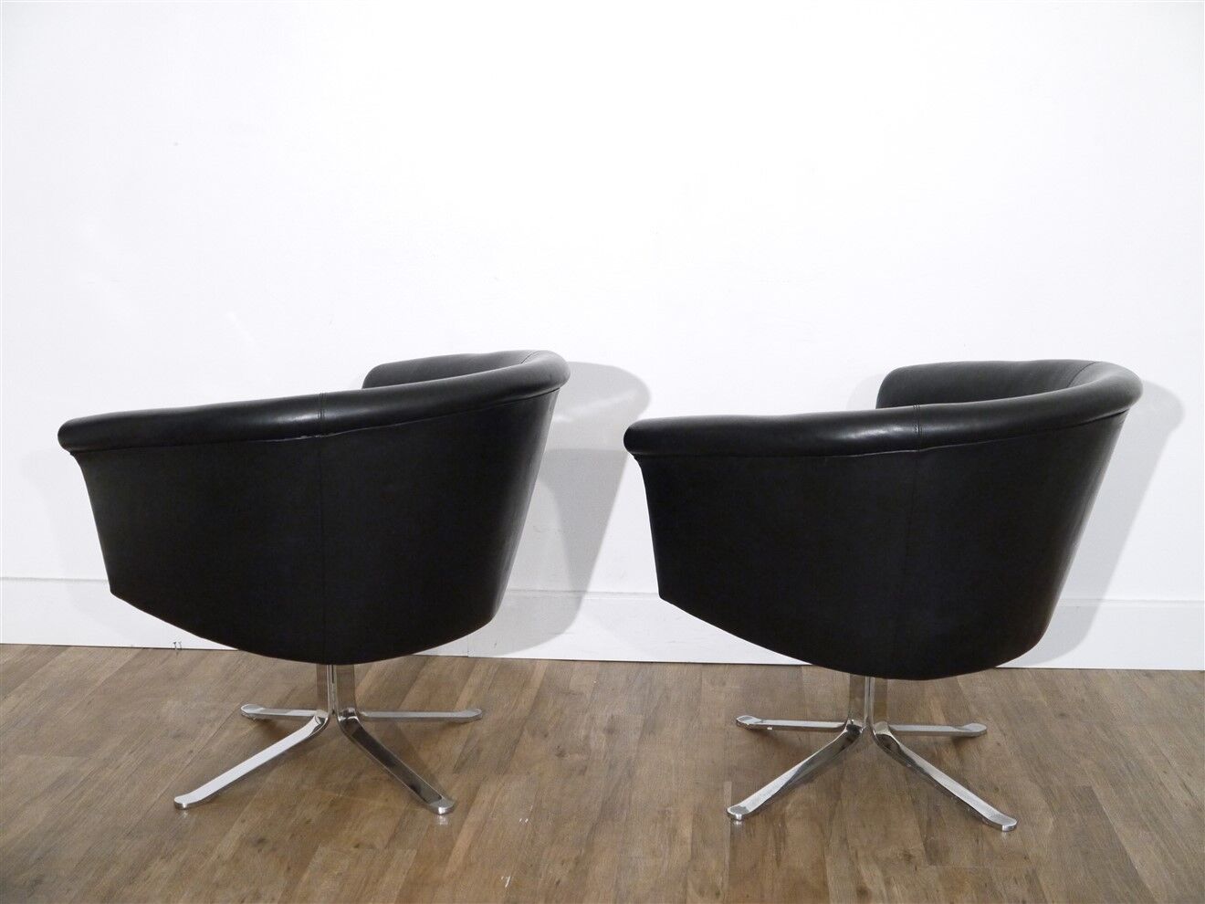 Pair of Scandinavian leather armchairs by Lennart Bender 1970