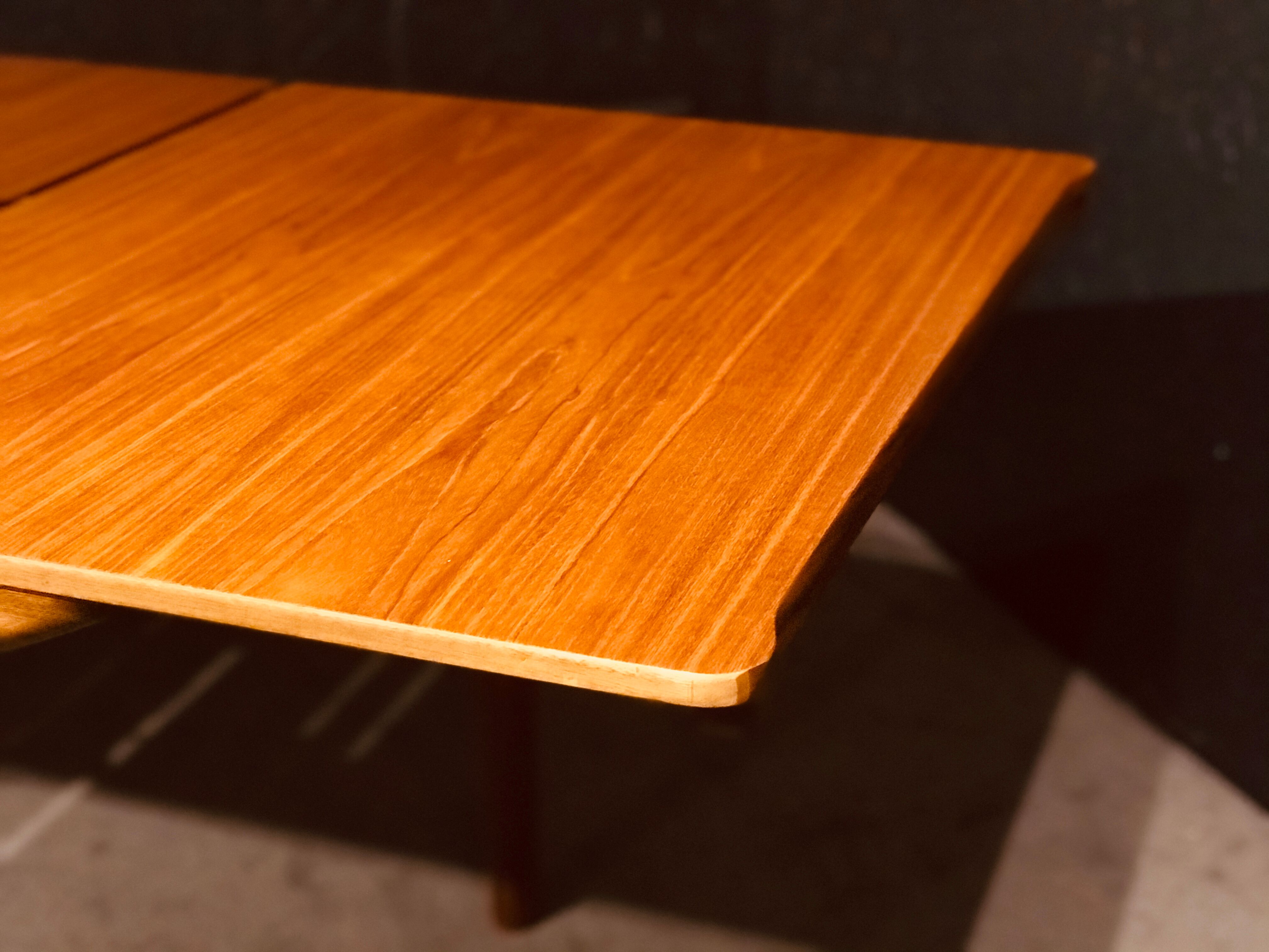 McIntosh extending table designed by Tom Robertson