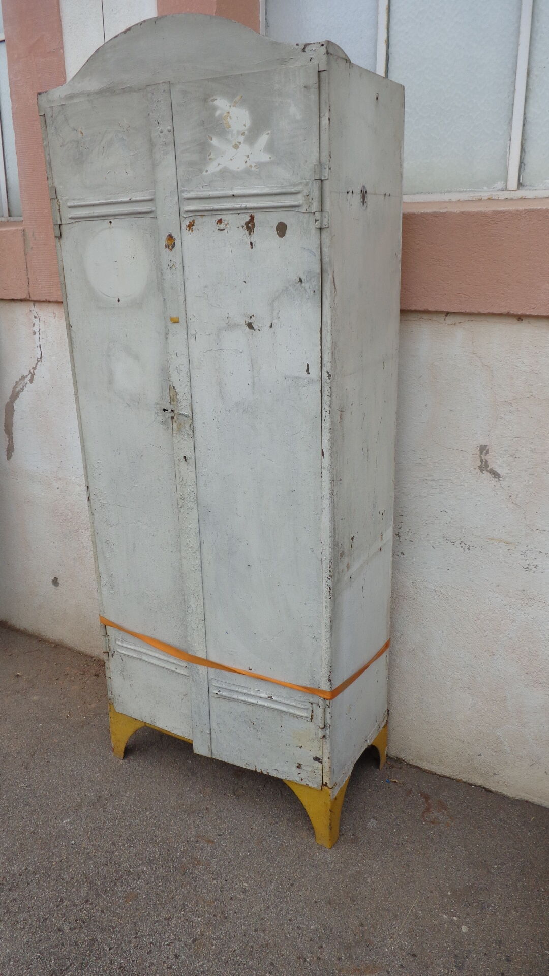 2-door factory metal locker