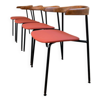 Rare ensemble de 4 chaises C 20, design Terence Conran, années 1960.