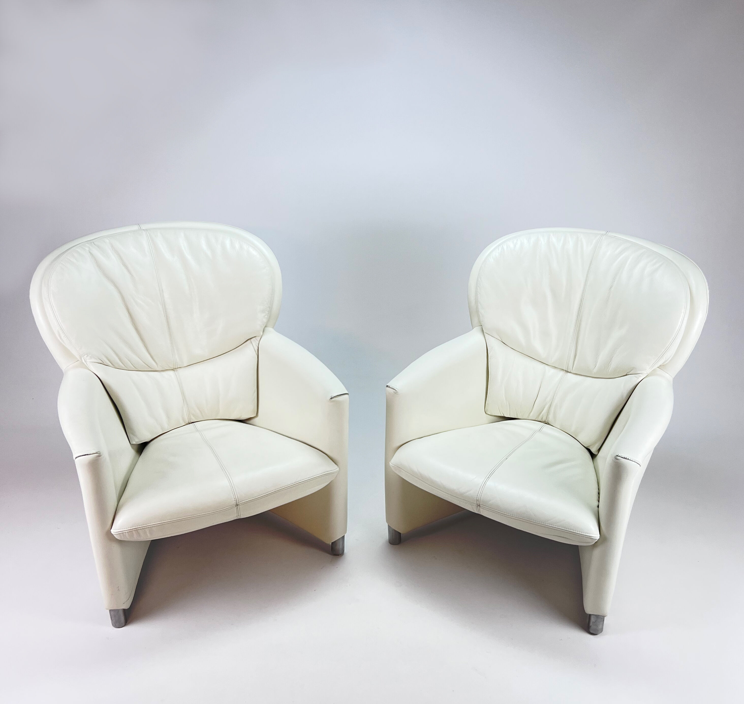 Set of 2 white leolux excalibur by jan armgardt, 1990s
