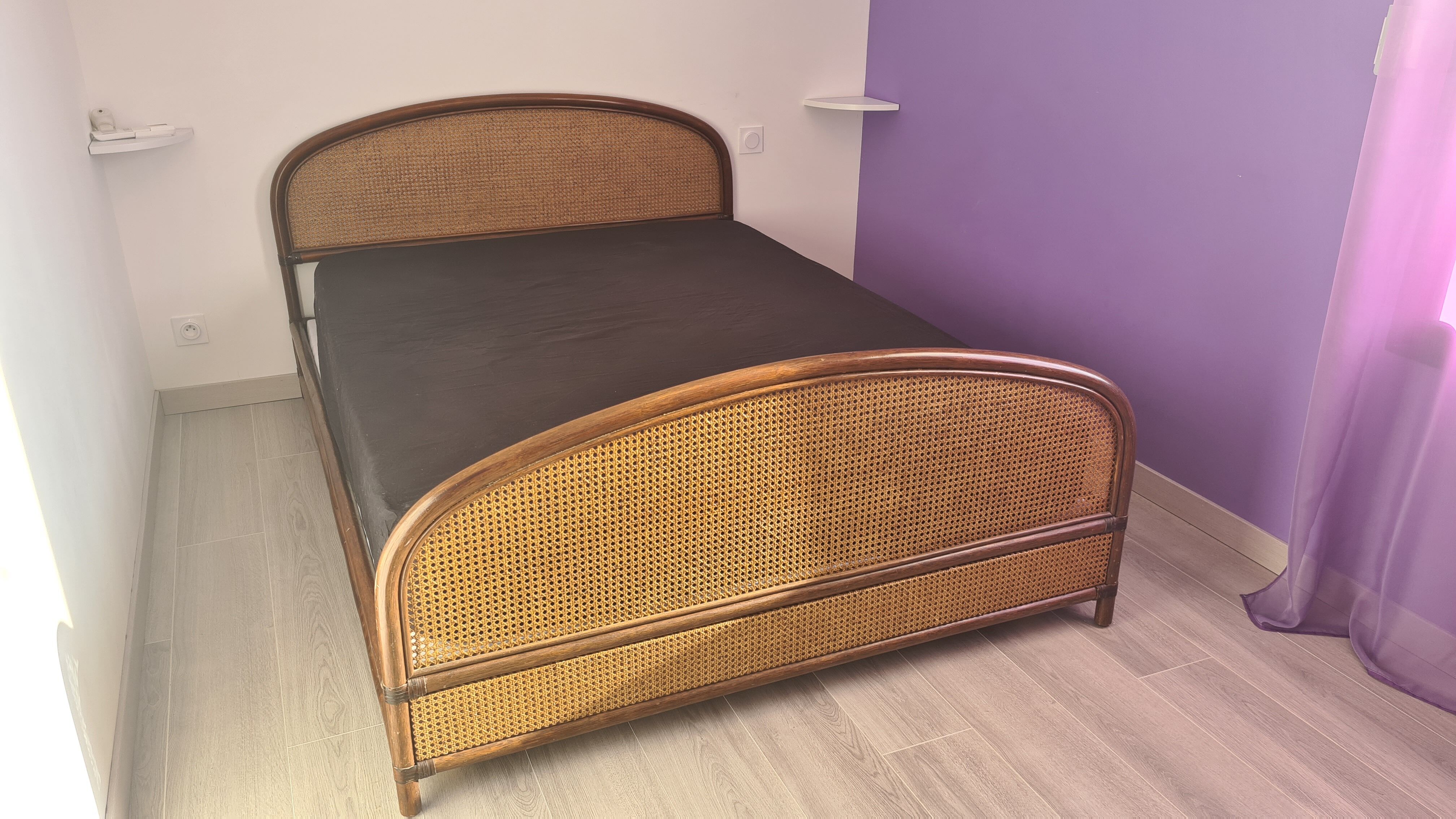Two-seater vintage rattan bed 140 x 200 cm