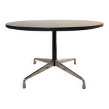 Round table 120cms by Eames, edition Herman Miller 1970