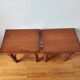 Paire de tables de chevet vintage classique