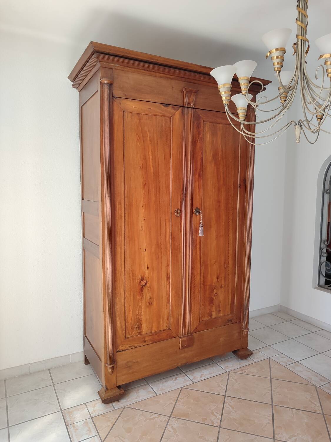 Armoire ancienne en bois