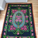Floral handwoven green and fuchsia rug, made in wool, bohemian design 170x232cm