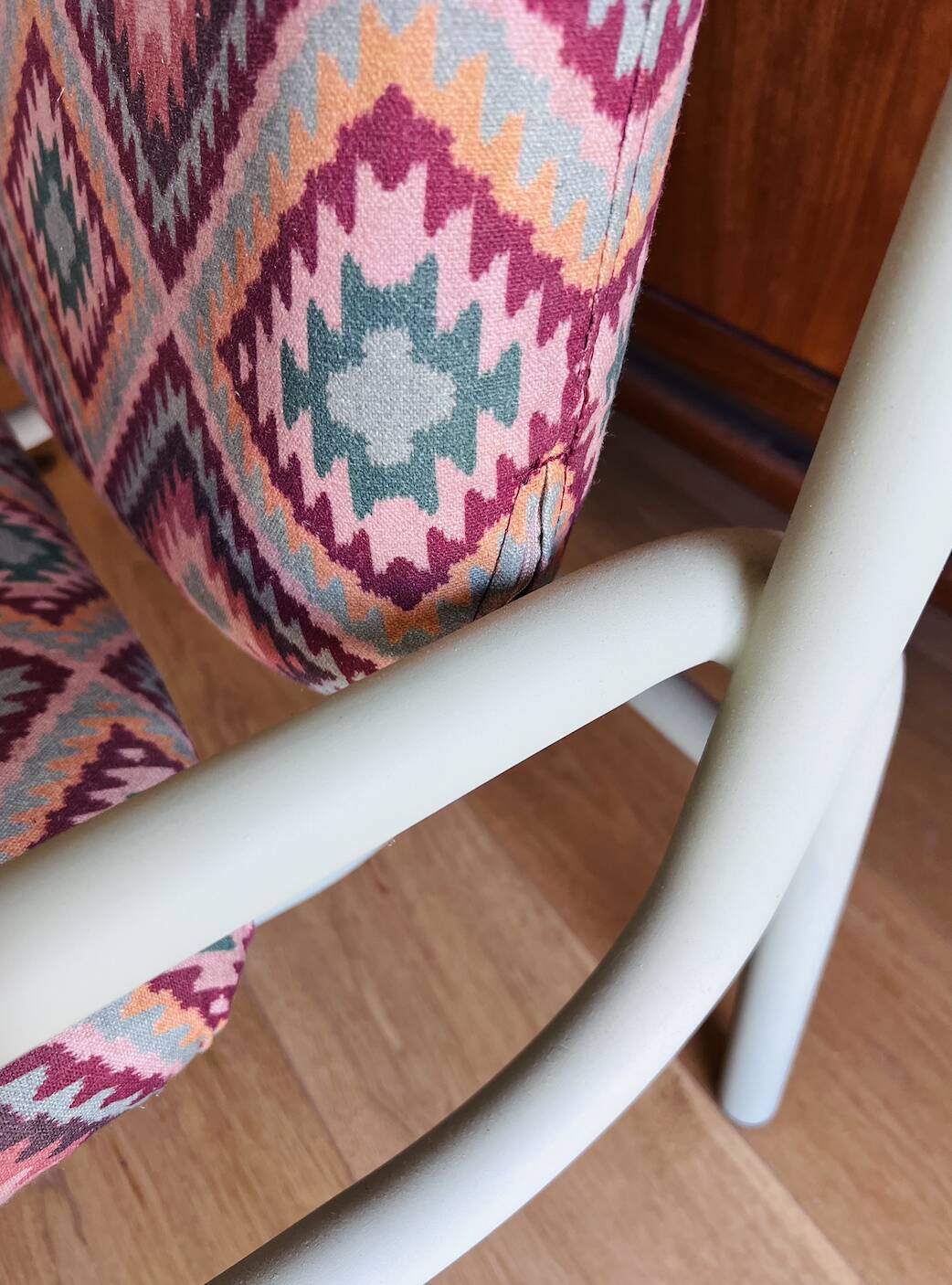 (Lot) 2 Italian armchairs from the 80s (restored)