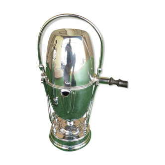 Overturning coffee maker