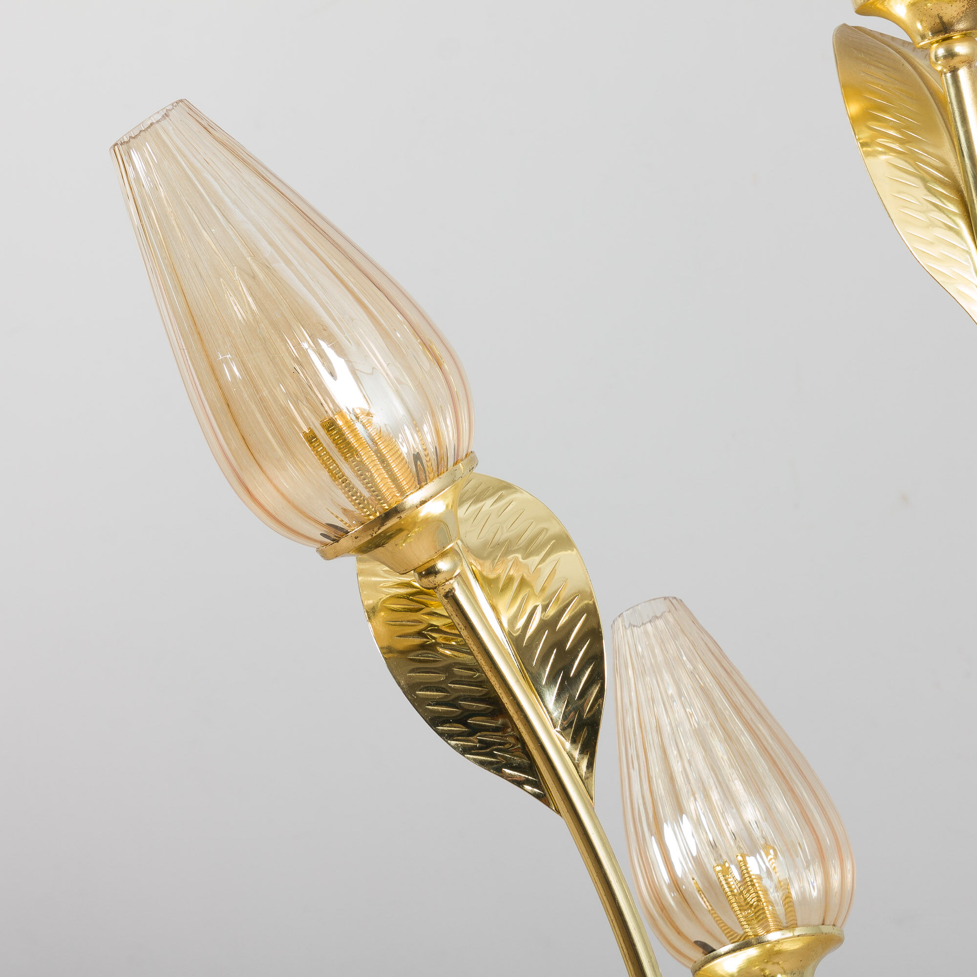 Italian floral brass floor lamp, 1970-80s