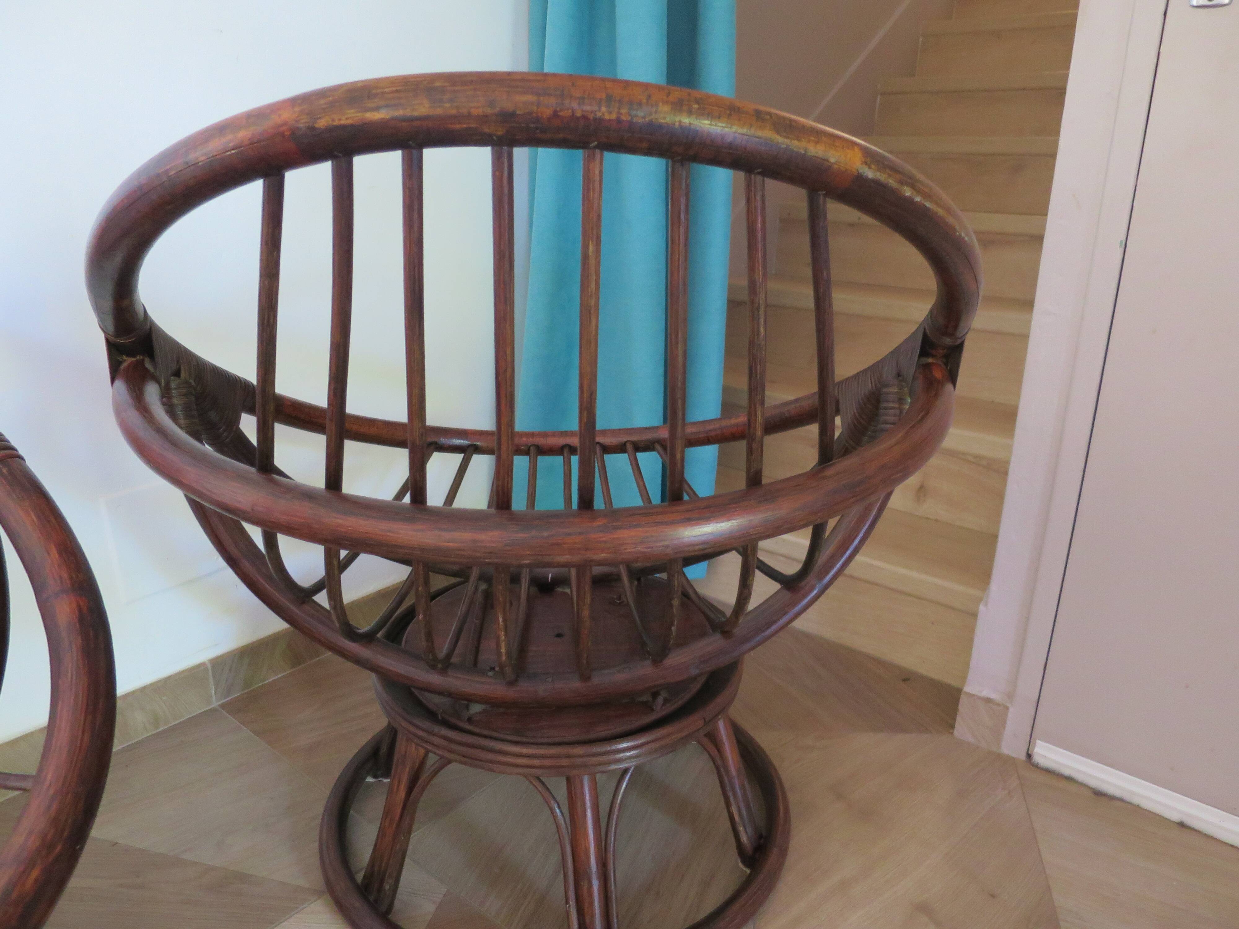 Vintage set of 2 swivel chairs in bamboo and rattan - Papasan shape