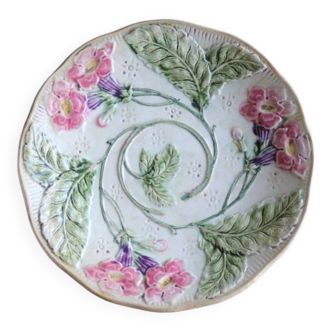 Assiette en barbotine fleur rose