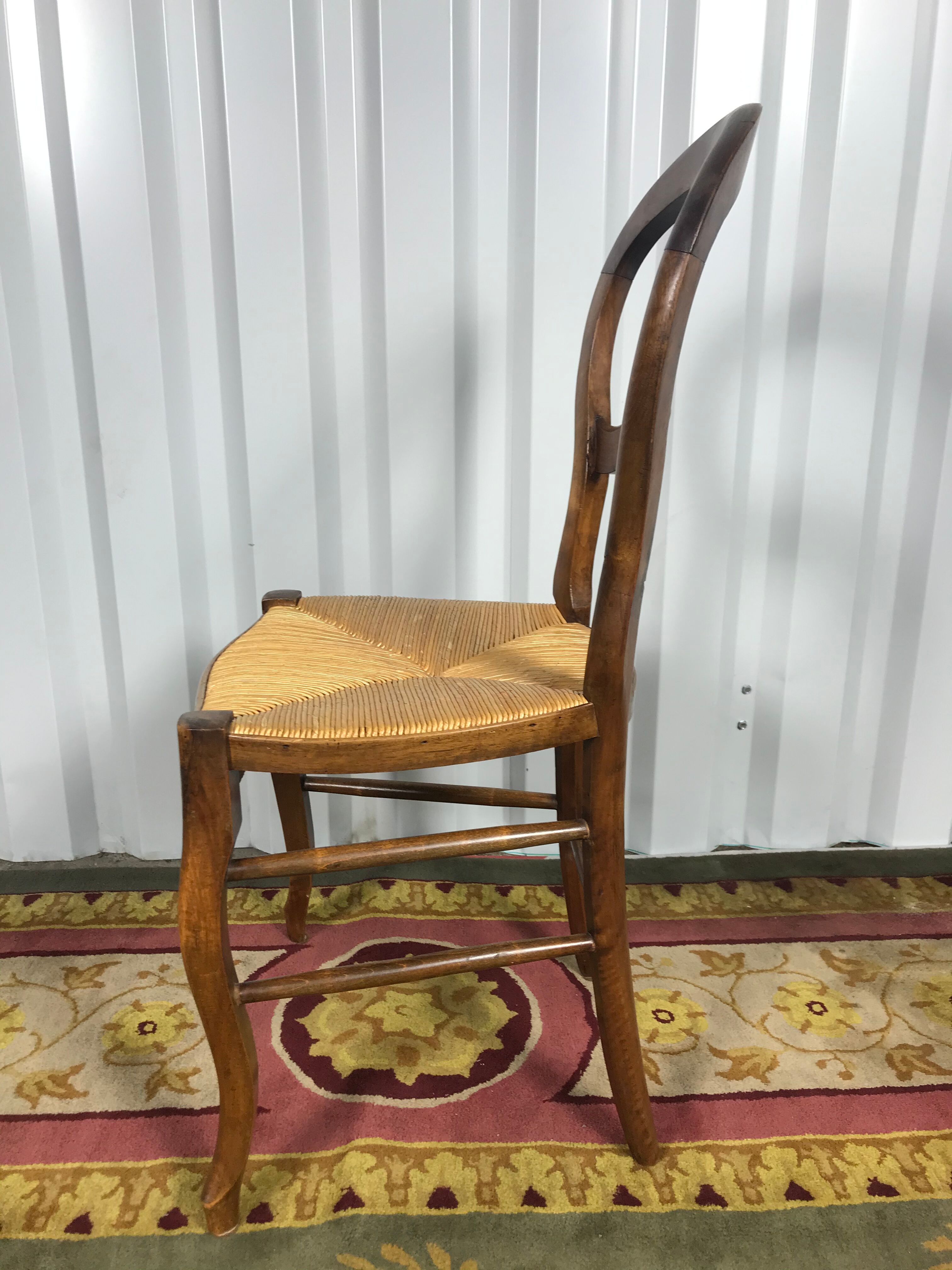 Suite of 6 Louis Philippe chairs mulched in walnut