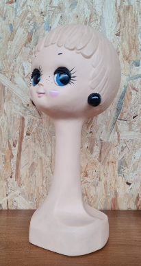 Vintage Twiggy hat head 60s-70s