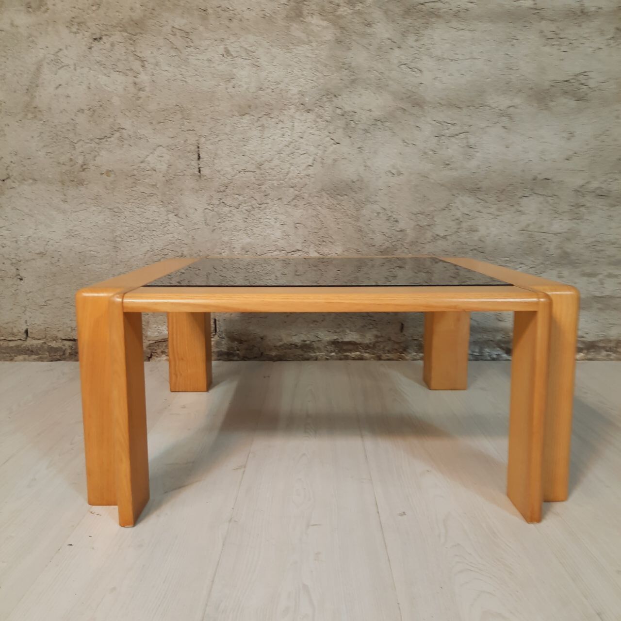 Pair of coffee tables 1970/1980