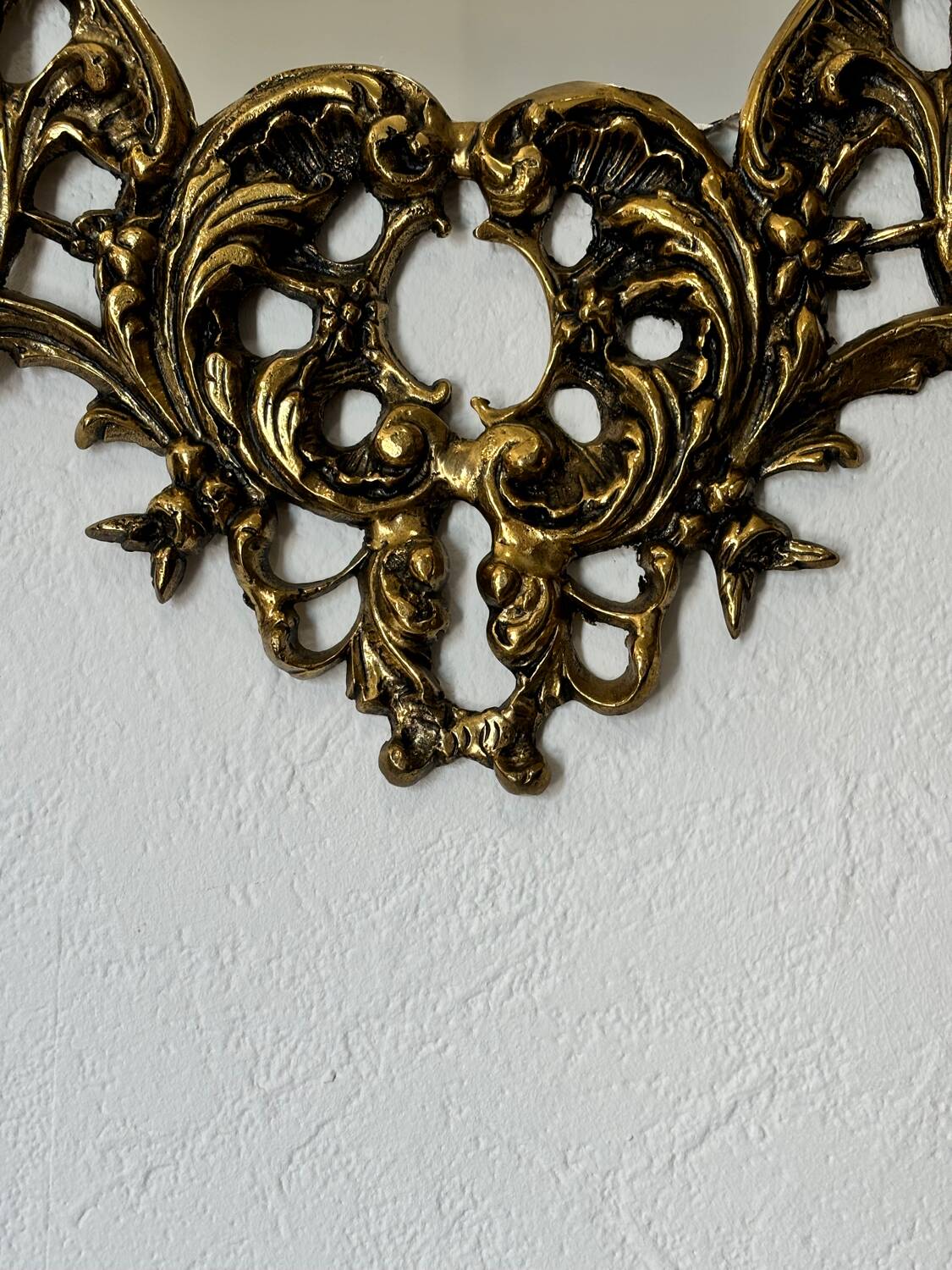 Miroir en bronze doré