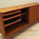 Buffet en teck, design danois, années 1970, production : Danemark