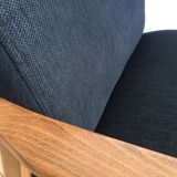 Fauteuil restauré en tissu noir, milieu XXème