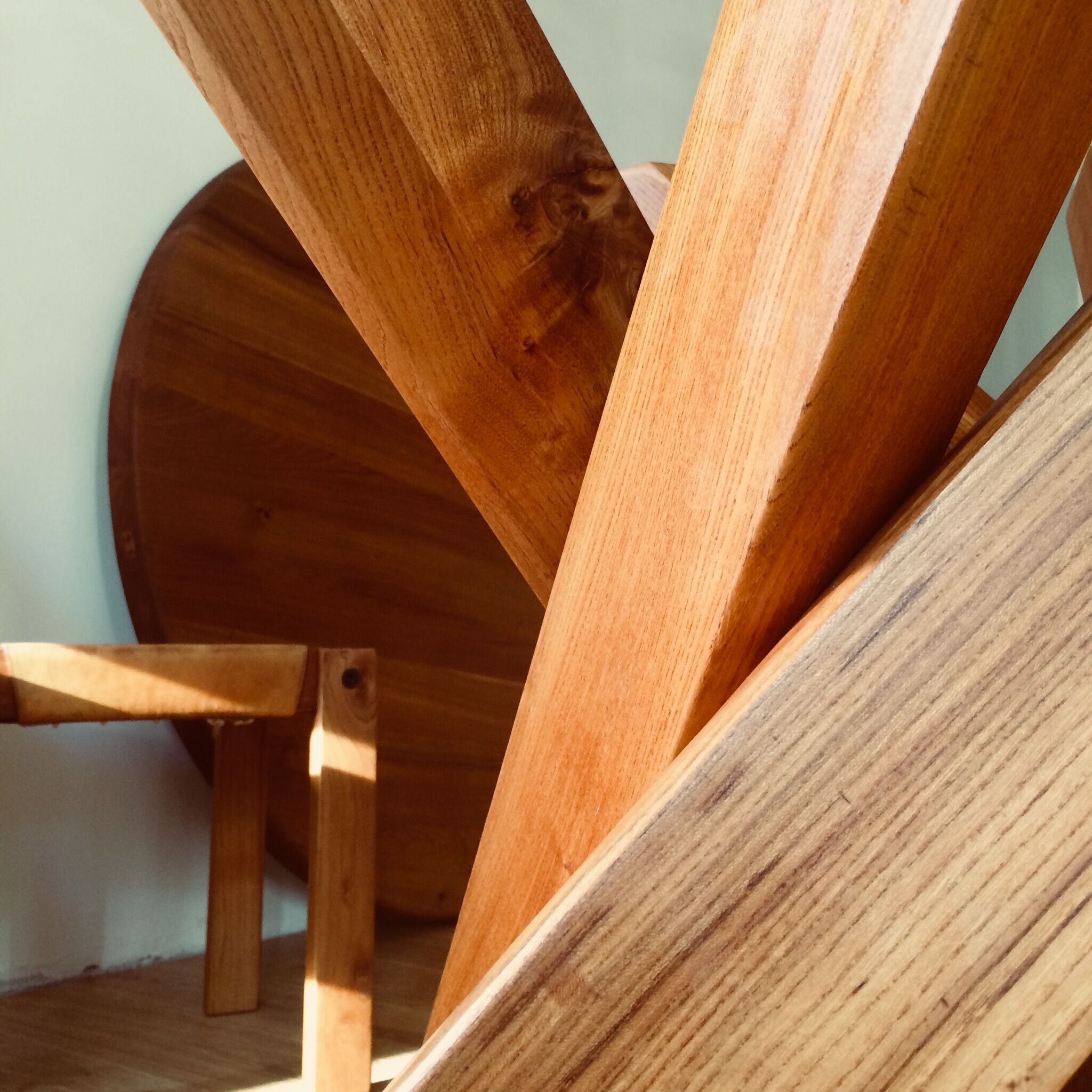 Roundtable T21D Sfax by Pierre Chapo, circa 1960