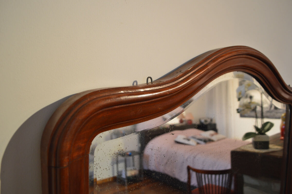 Miroir de cheminée en acajou Rococo, France, vers 1900, 106 x 162cm