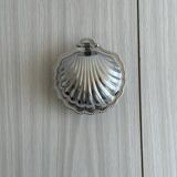 Shell butter dish