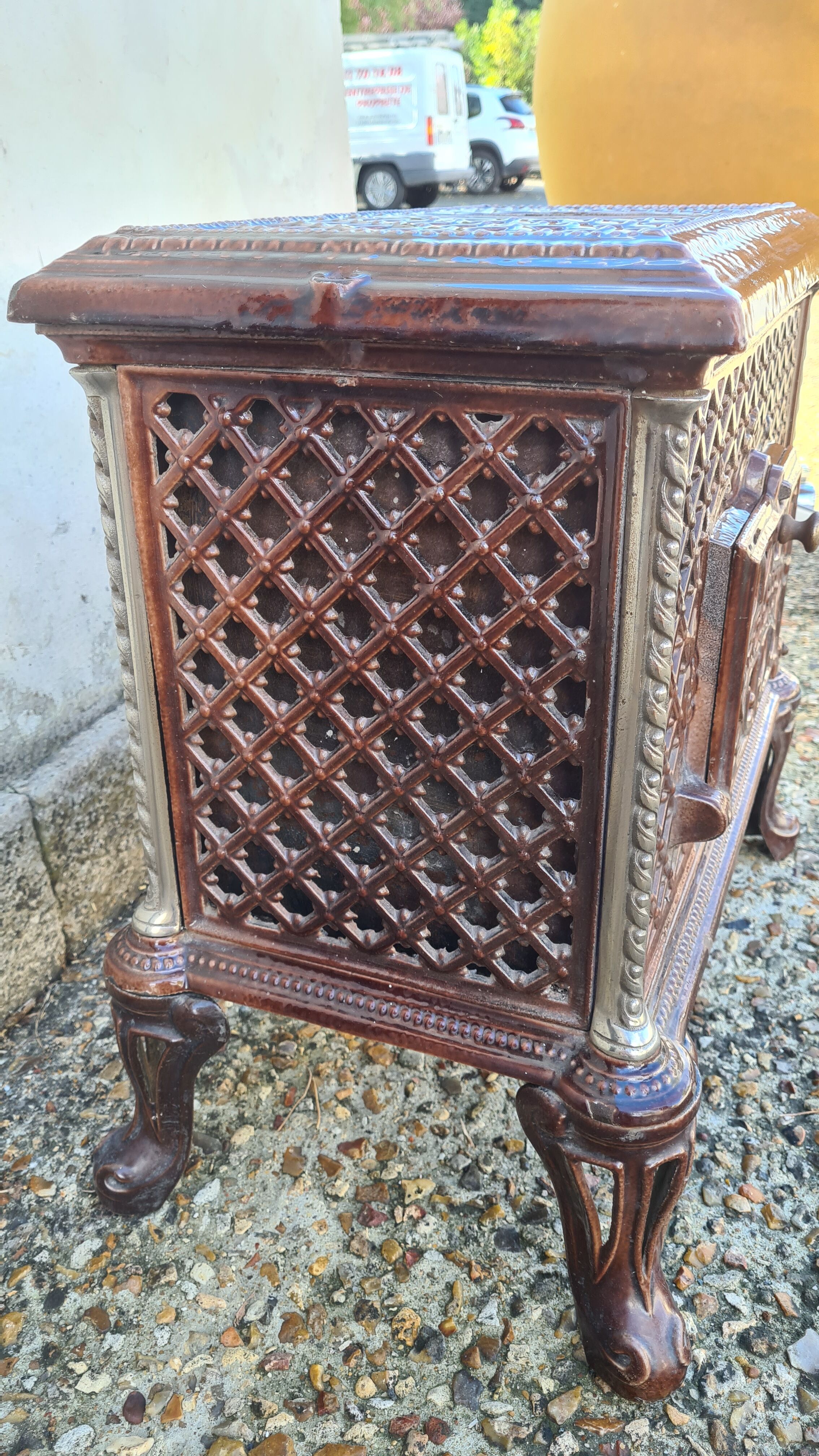 Godin enamelled wood stove