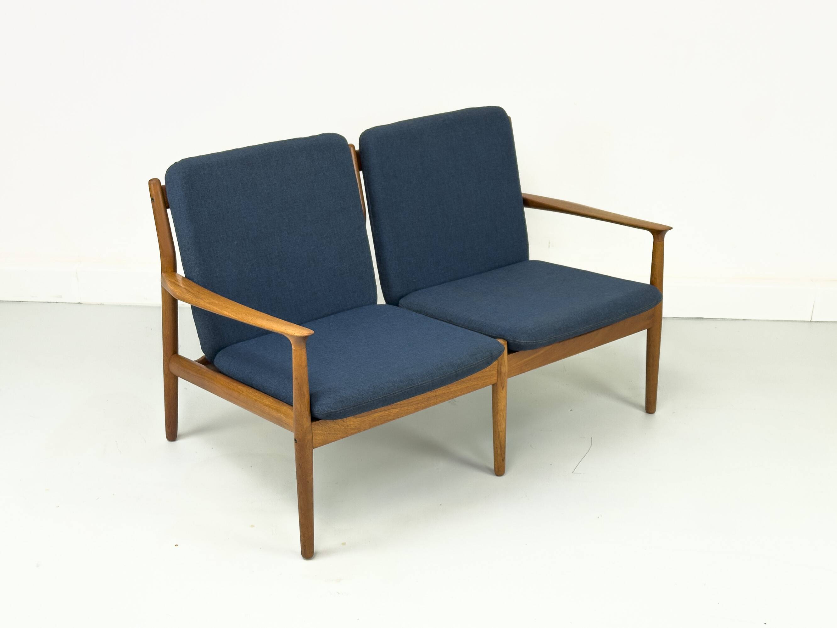 Danish Teak Lounge Sofa by Svend Aage Eriksen for Glostrup, 1960s