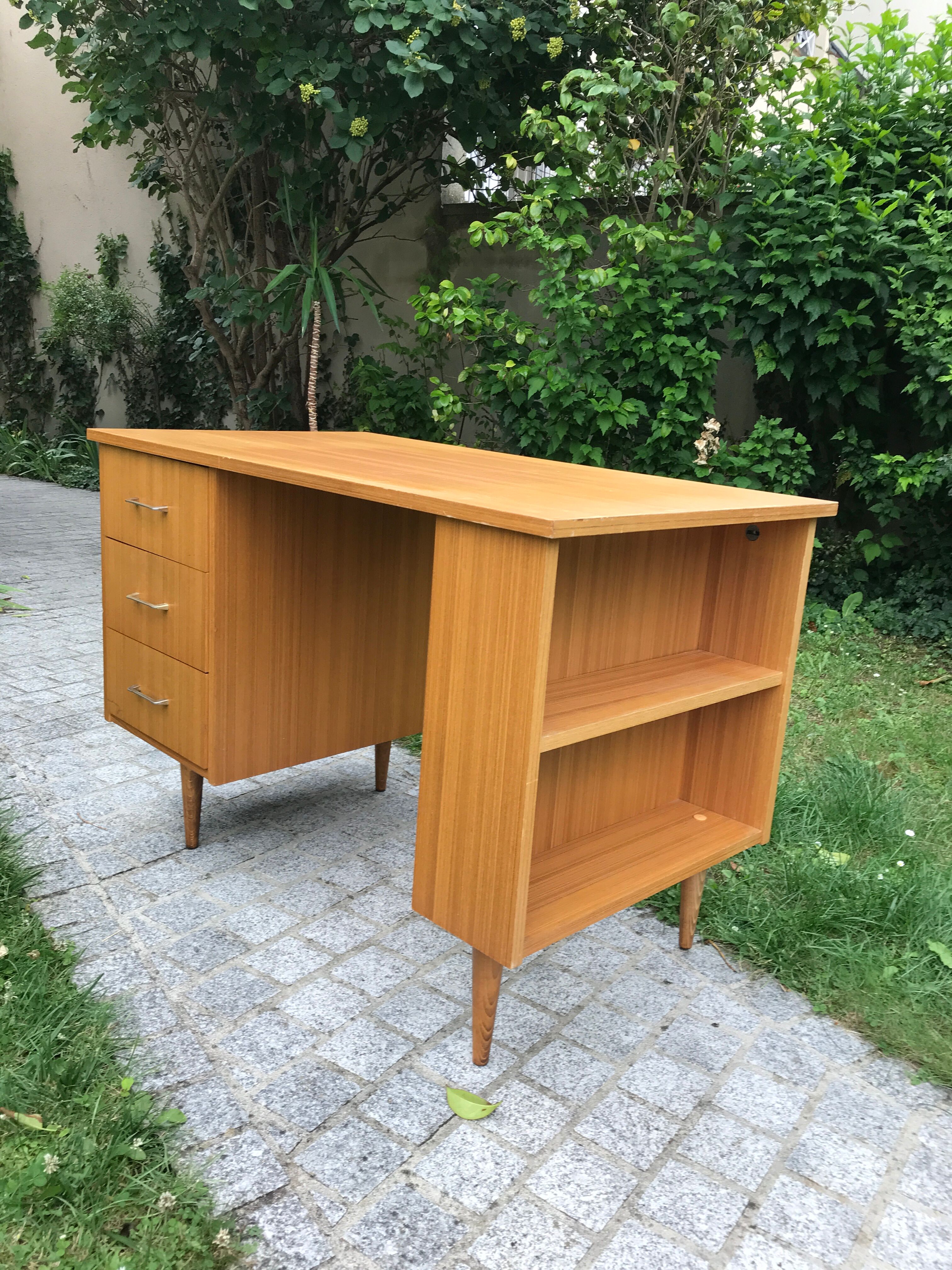 Vintage office feet spindles