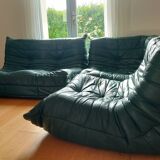 100% original et vintage (années 70) - Ensemble canapé Togo 4 à 5 personnes - Banquette 2 places, Banquette 1 place et angle 1 à 2 places en cuir vert forêt par Ligne Roset
