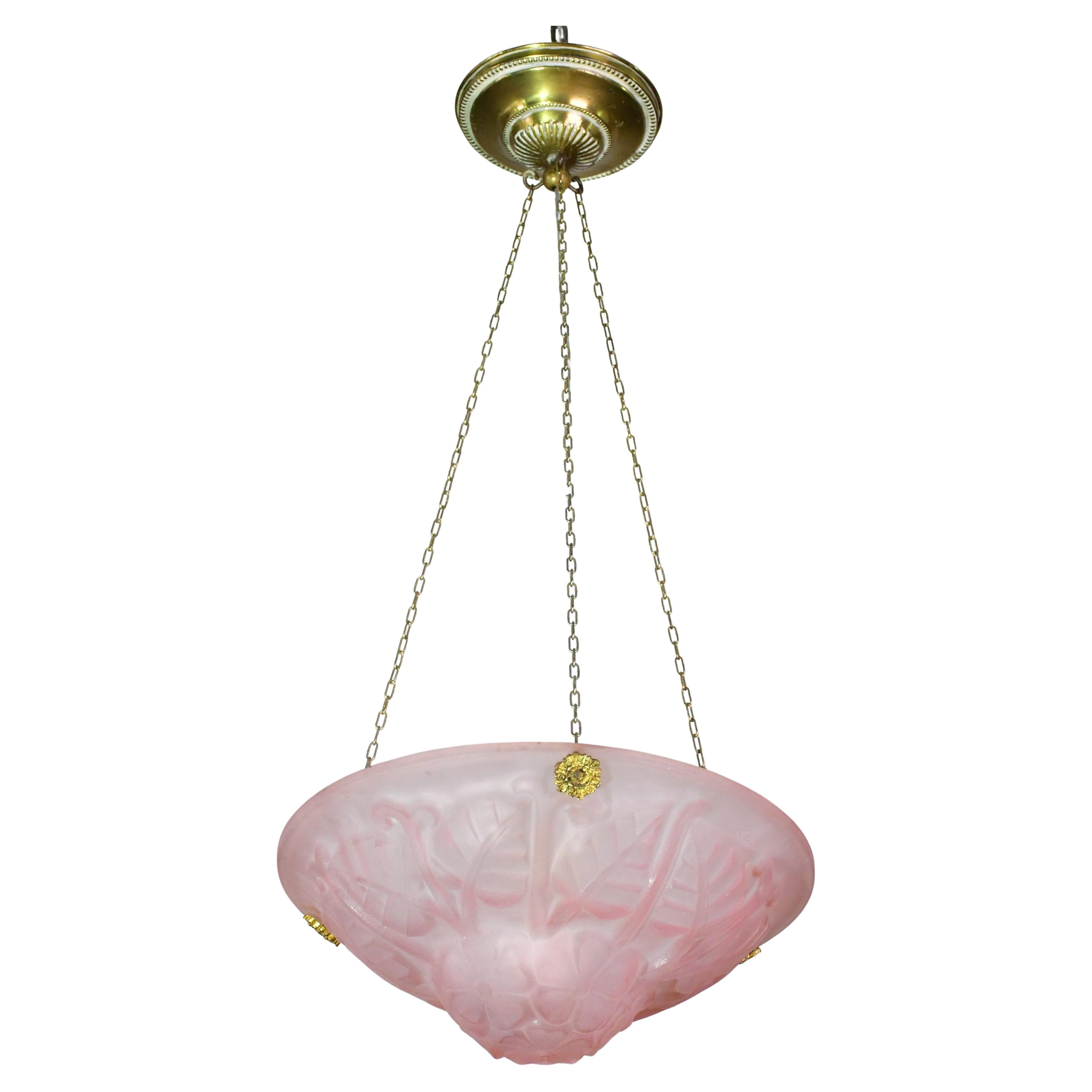 Pink Art Deco top quality pendant light with floral decorations, signed Degué
