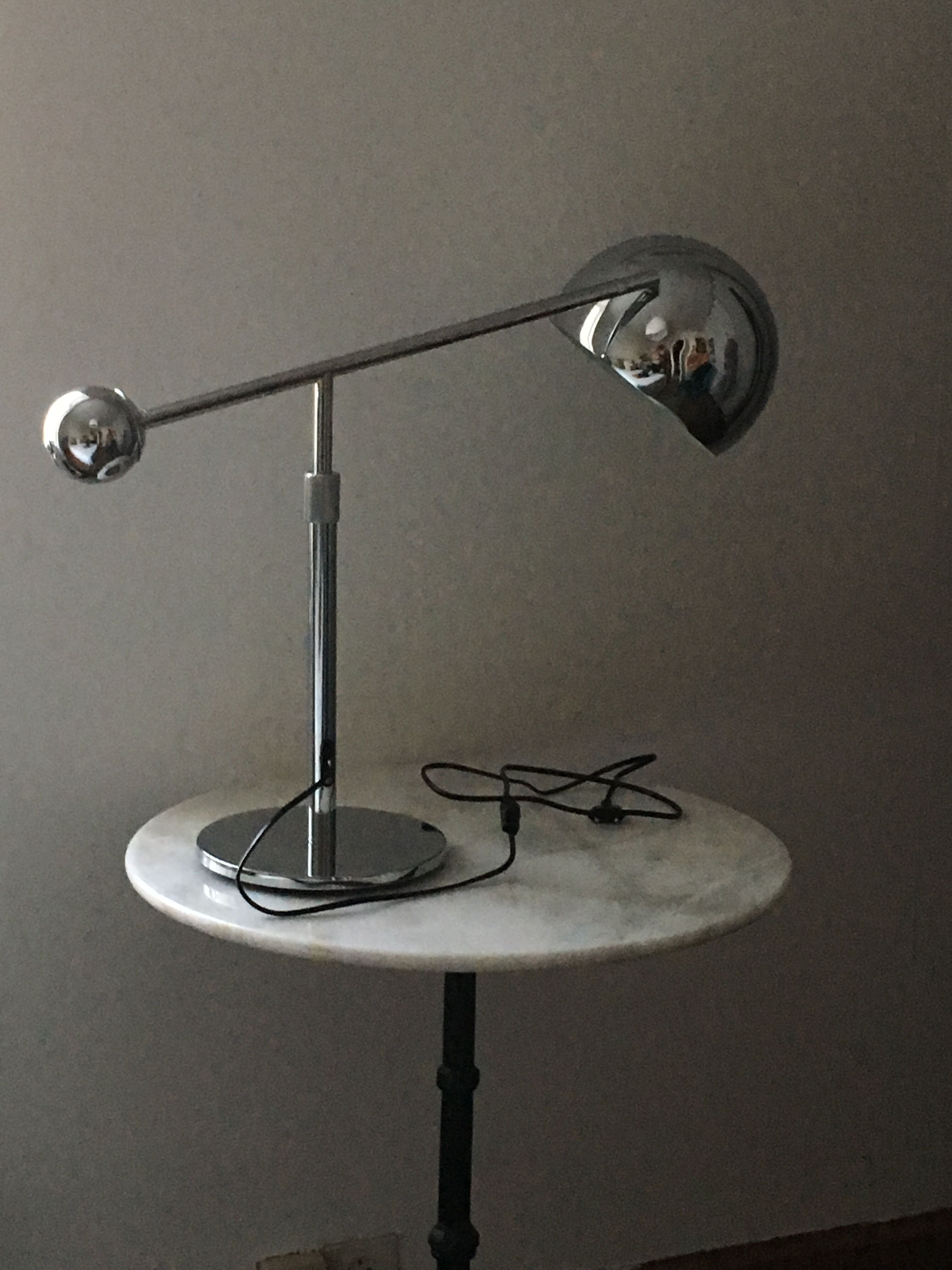 Desk pendulum 1970 vintage lamp