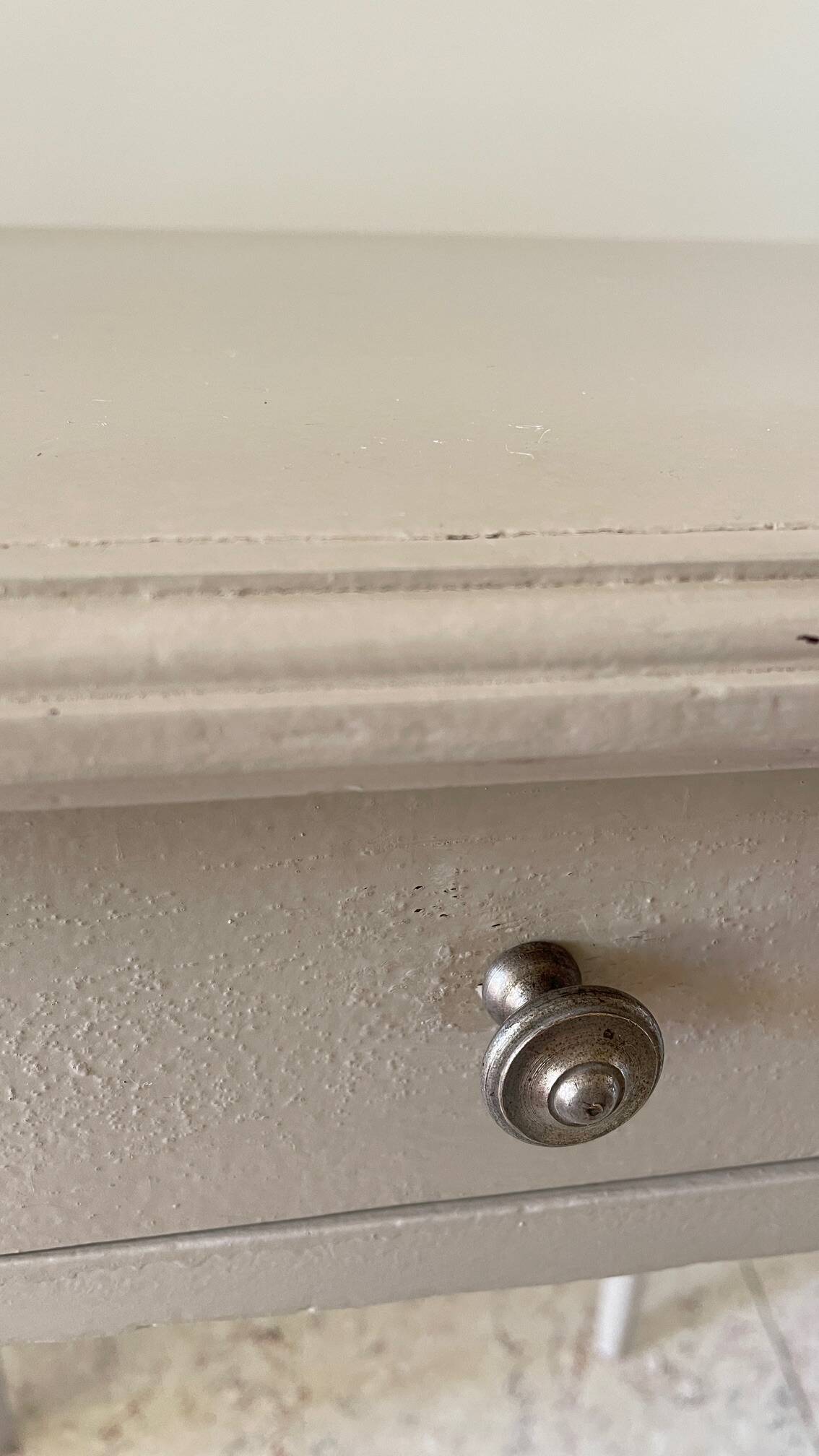 Antique bedside table with 1 drawer