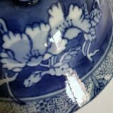 Ancient white blue Chinese ceramic pot