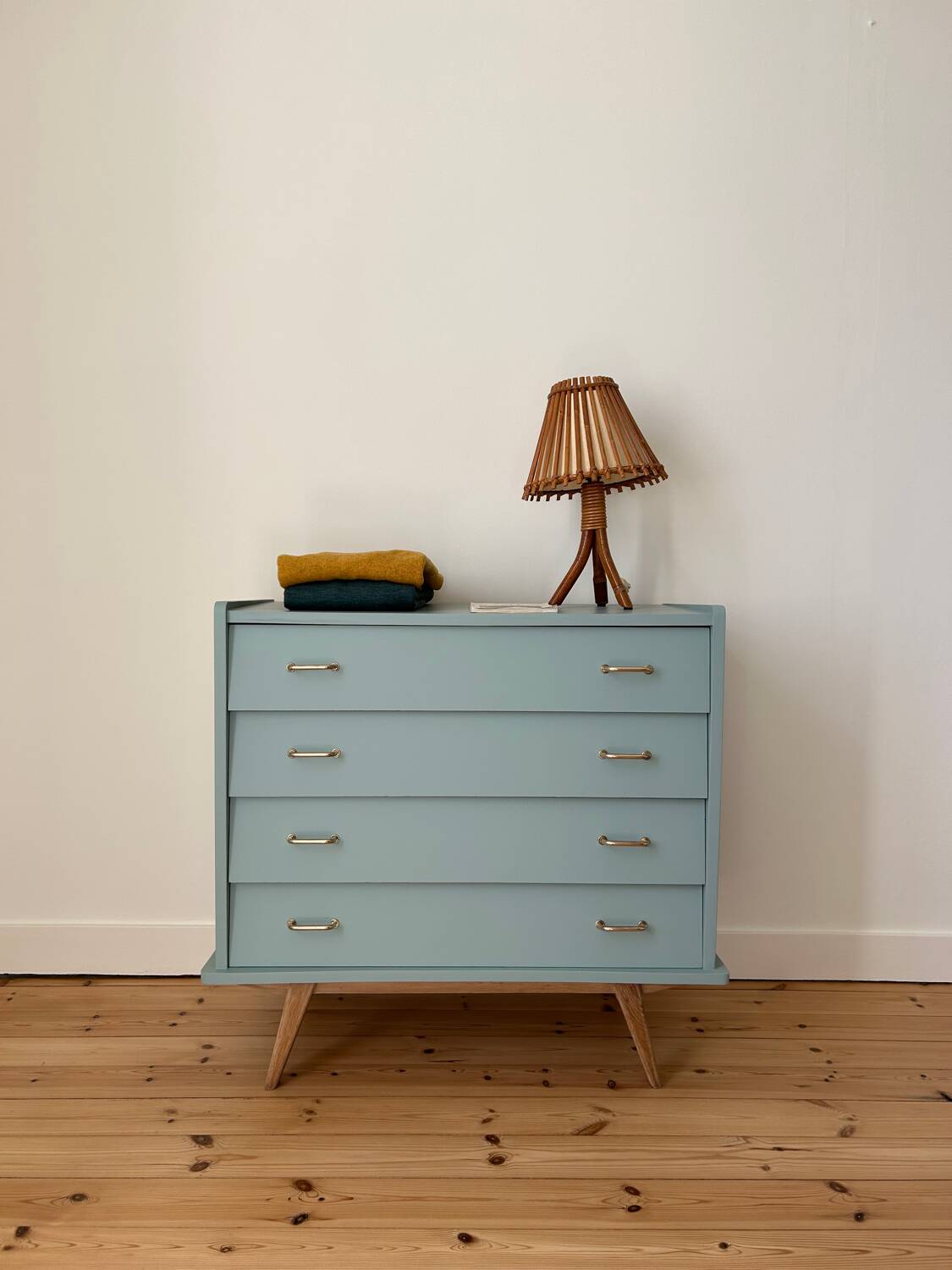 Commode vintage