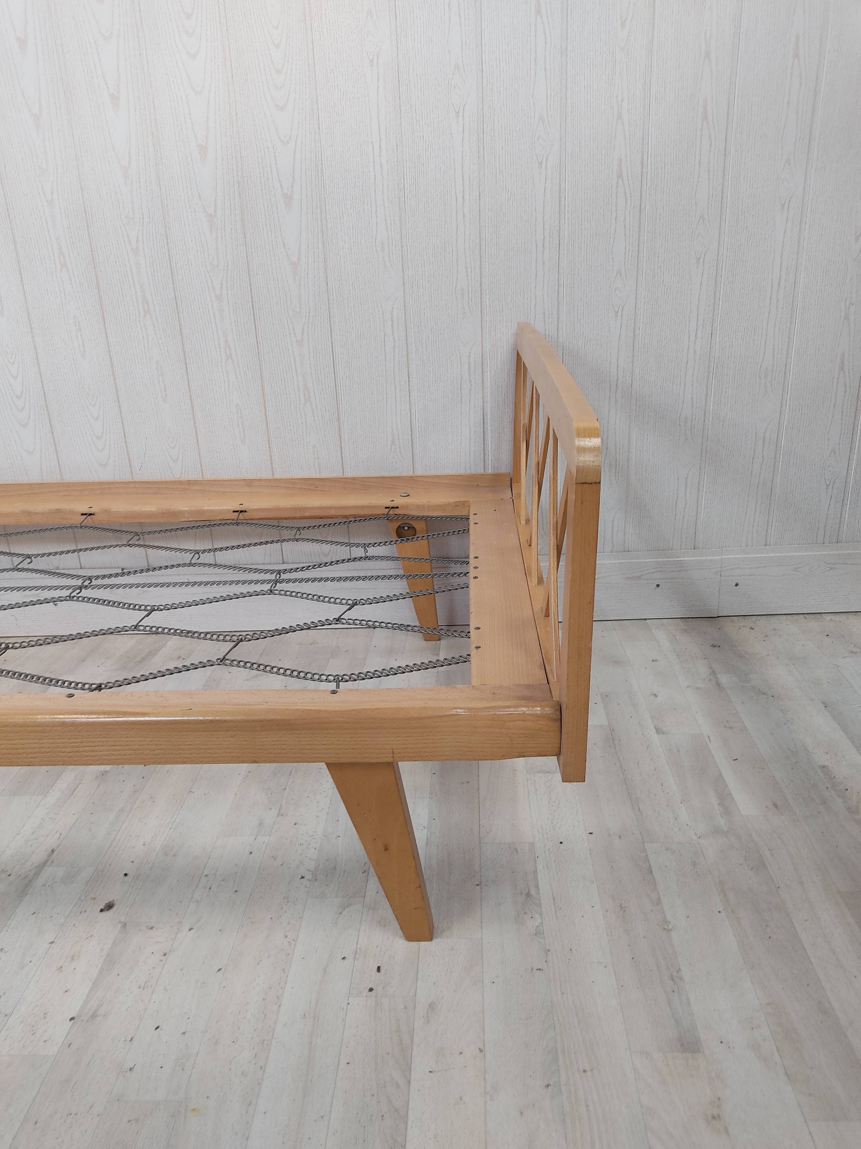 Sofa bed daybed compass feet 90x190cm