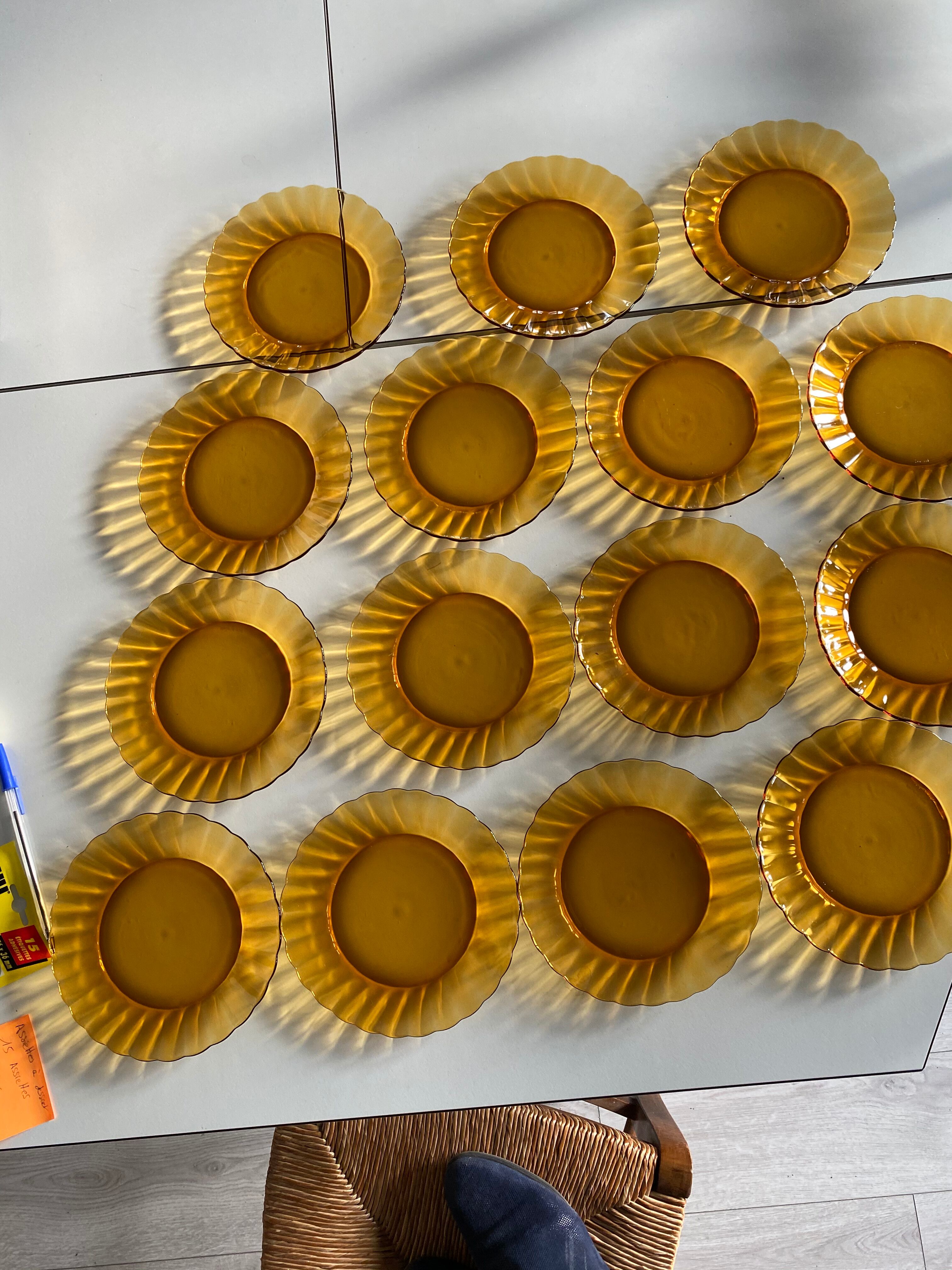 Set of 15 Duralex dessert plates