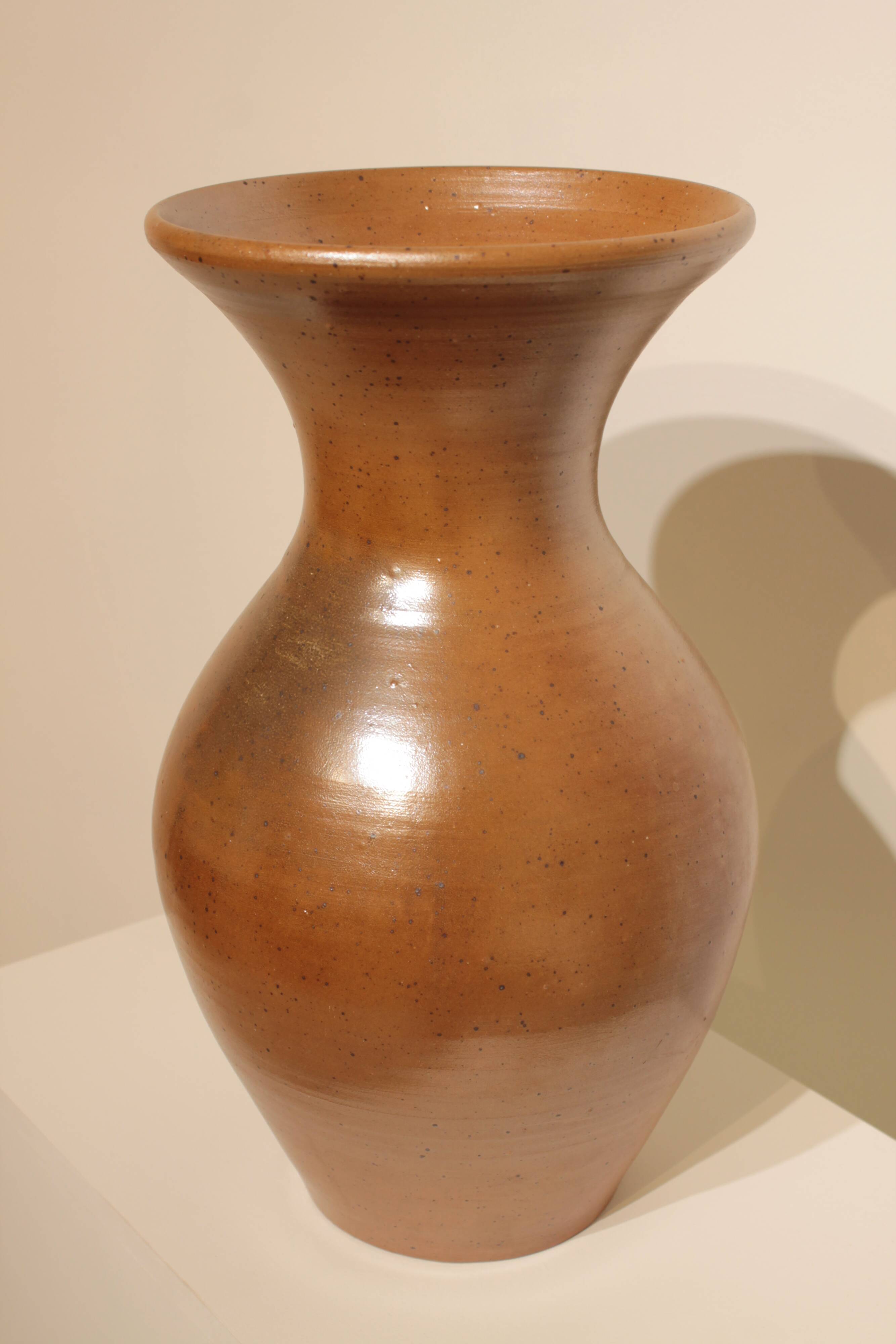 Important iridescent stoneware vase