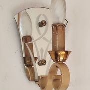 Single-light wall sconce in brass and metal with engraved mirror plate - 1950s