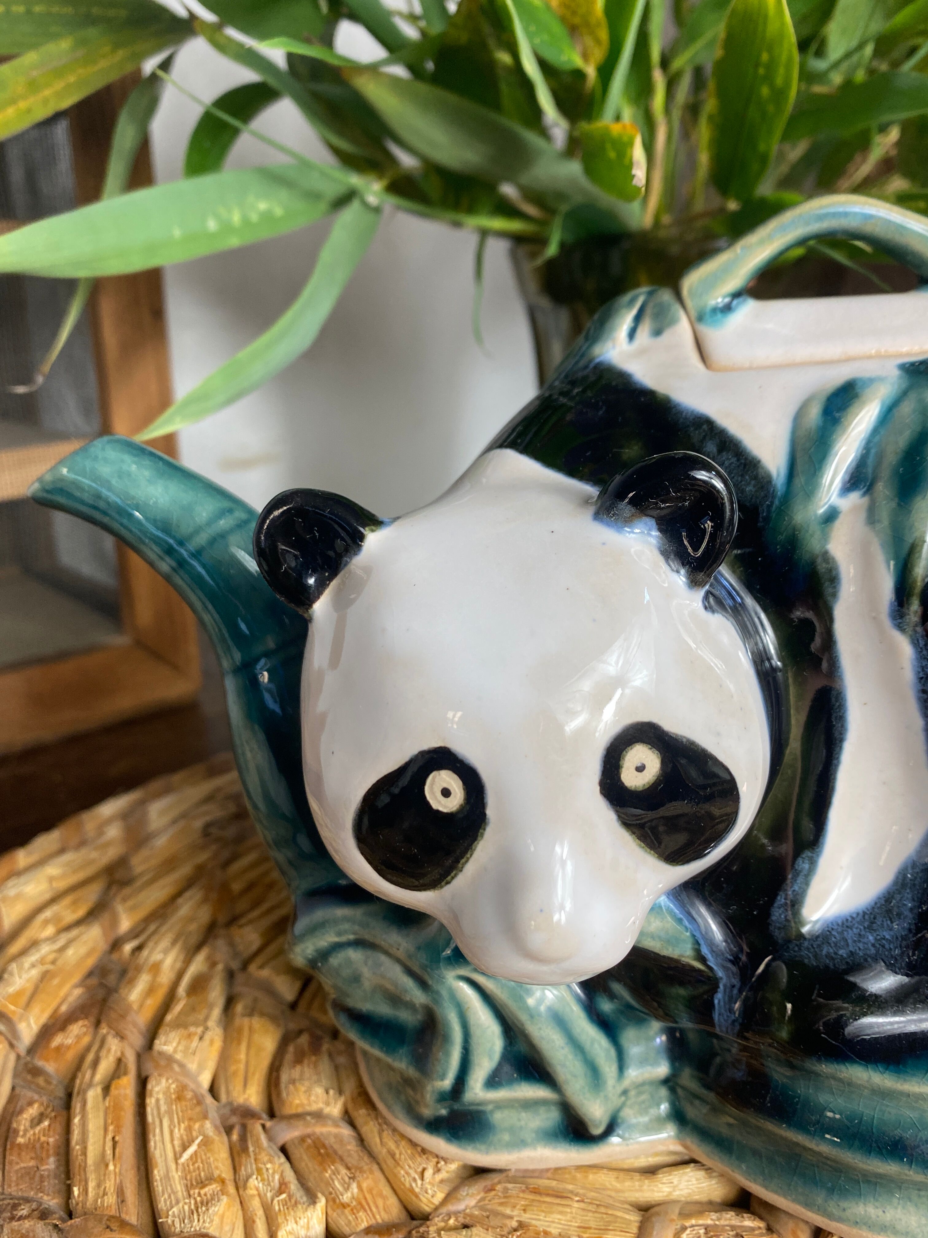 Théière panda et anse bambou en céramique