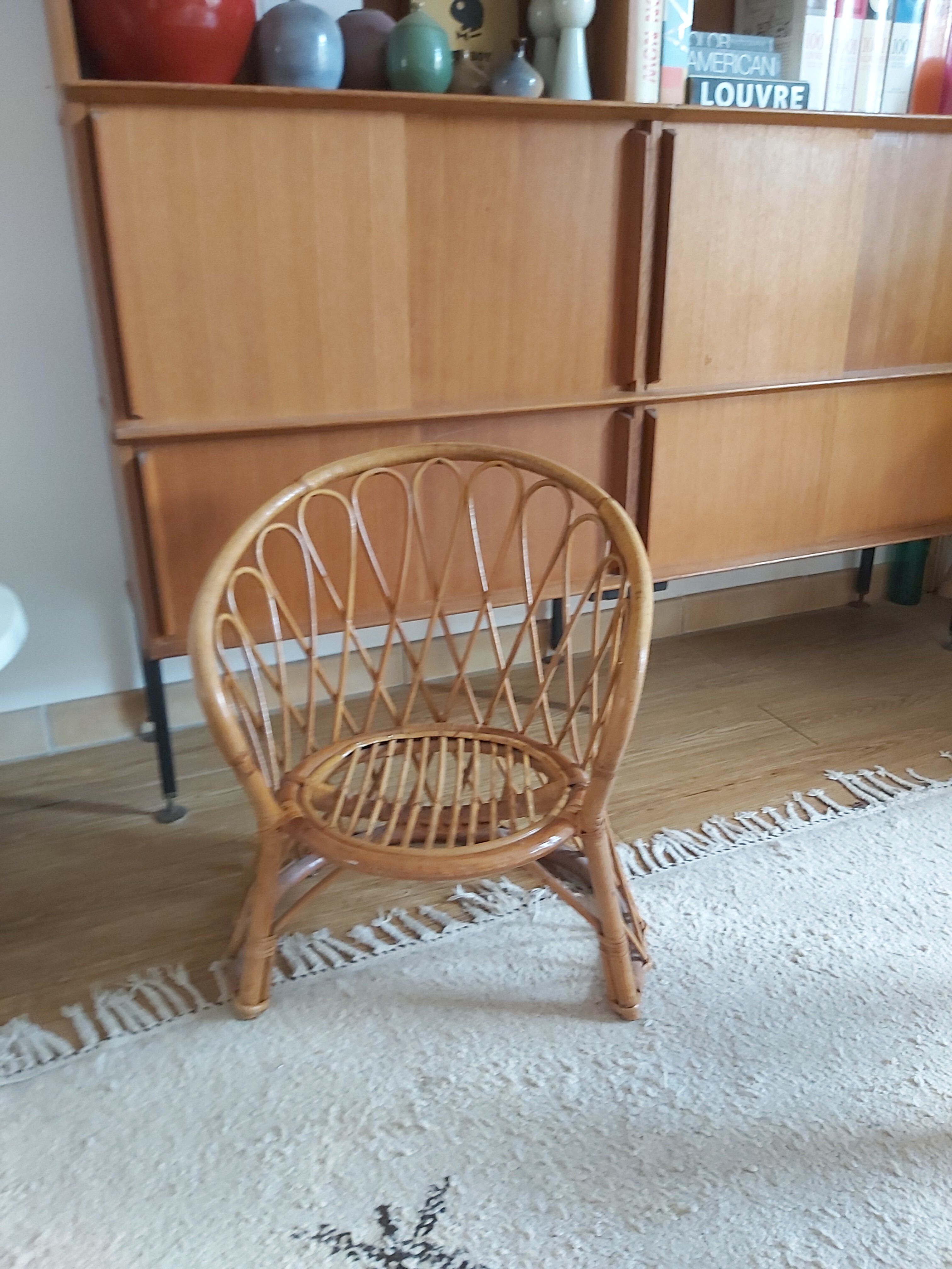 Vintage child rattan chair