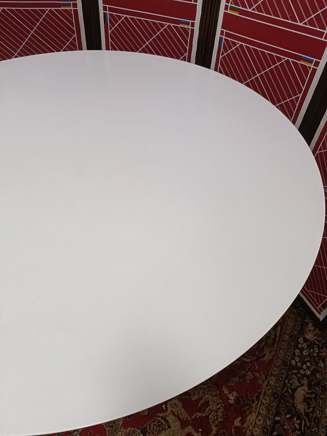 Table à manger ronde blanche 4 ou 6 personnes