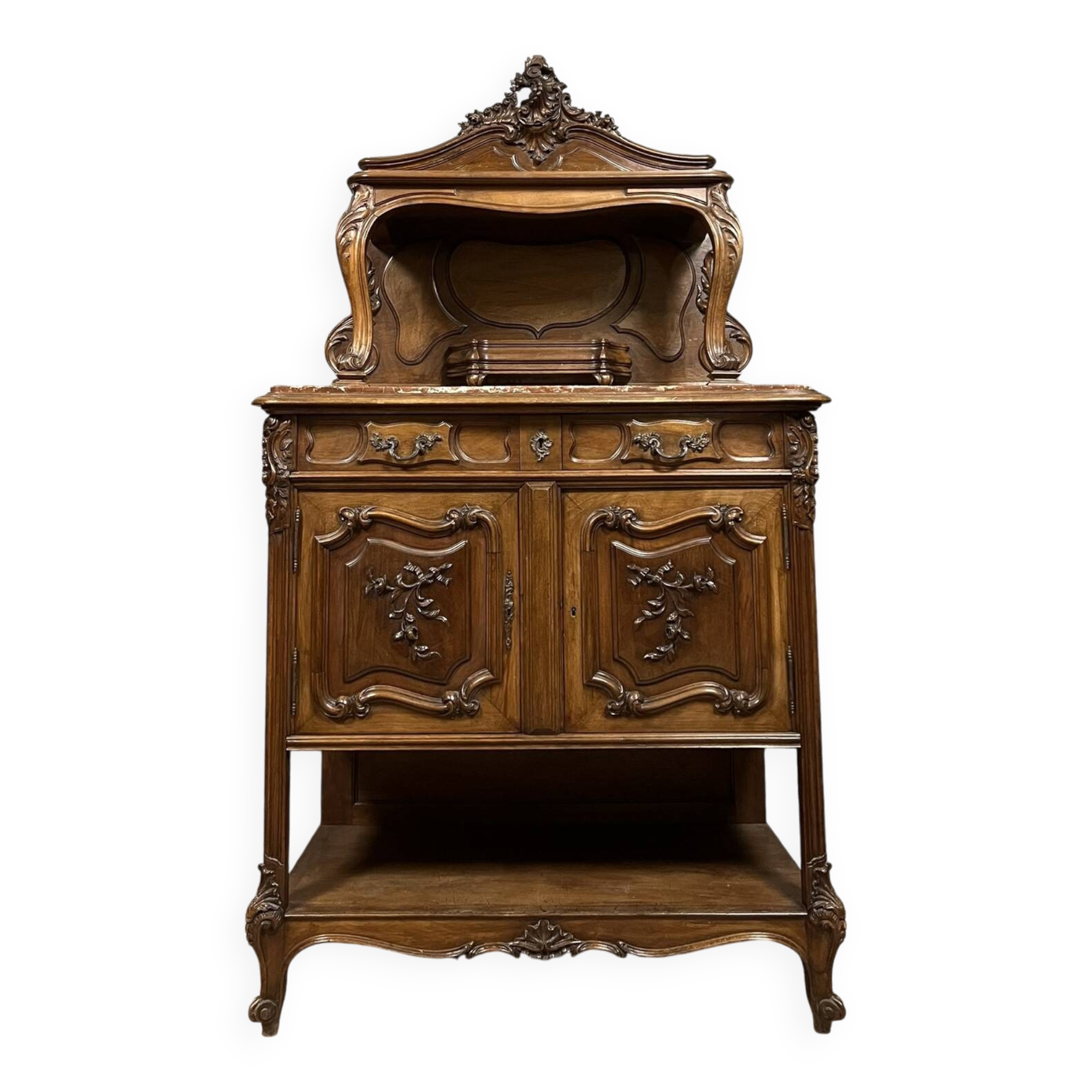 Buffet Louis XV en noyer vers 1850