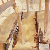 Ancienne chaise haute en bois à restaurer