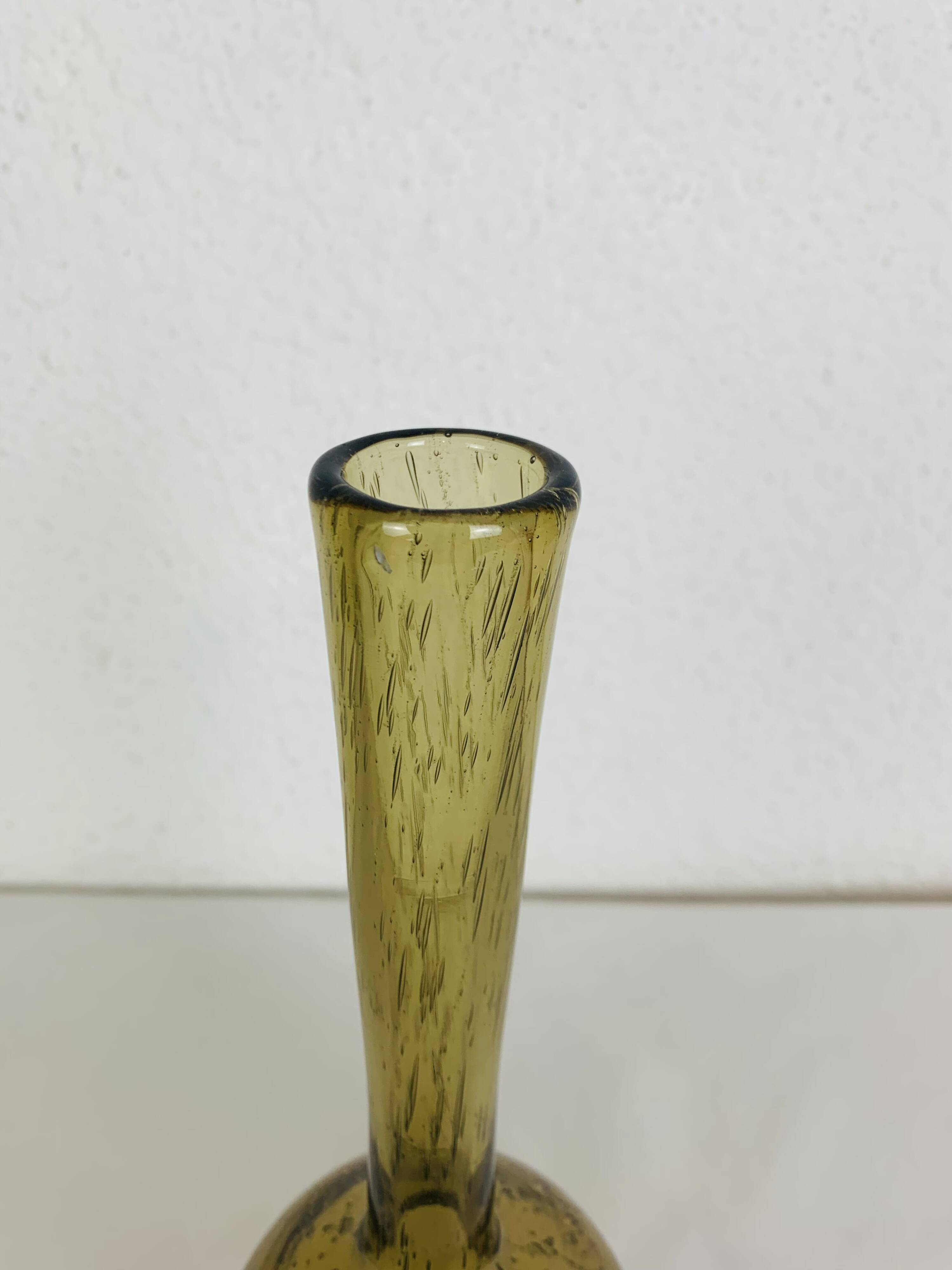 Green bubble glass soliflore vase