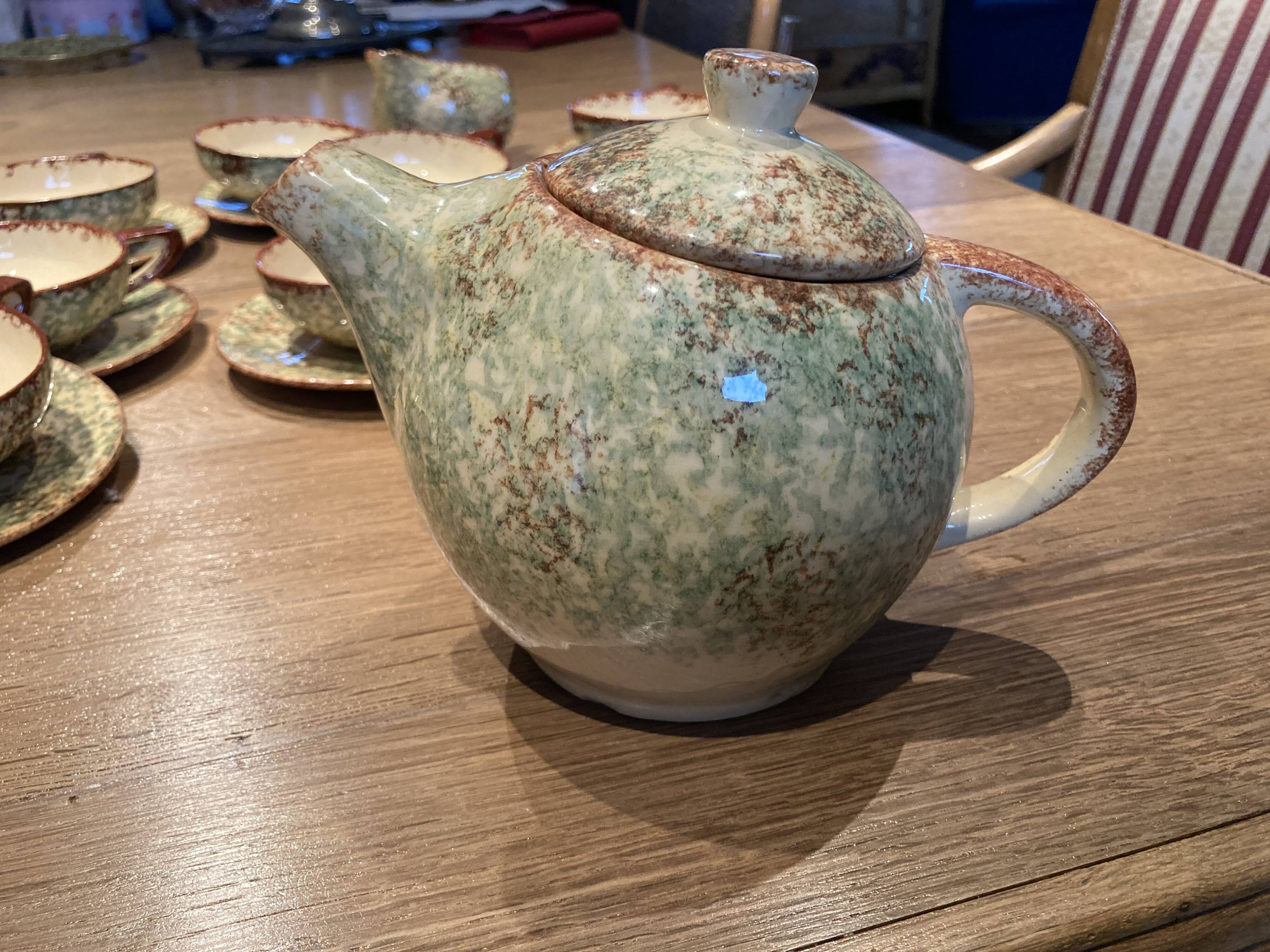 Ceramic tea set