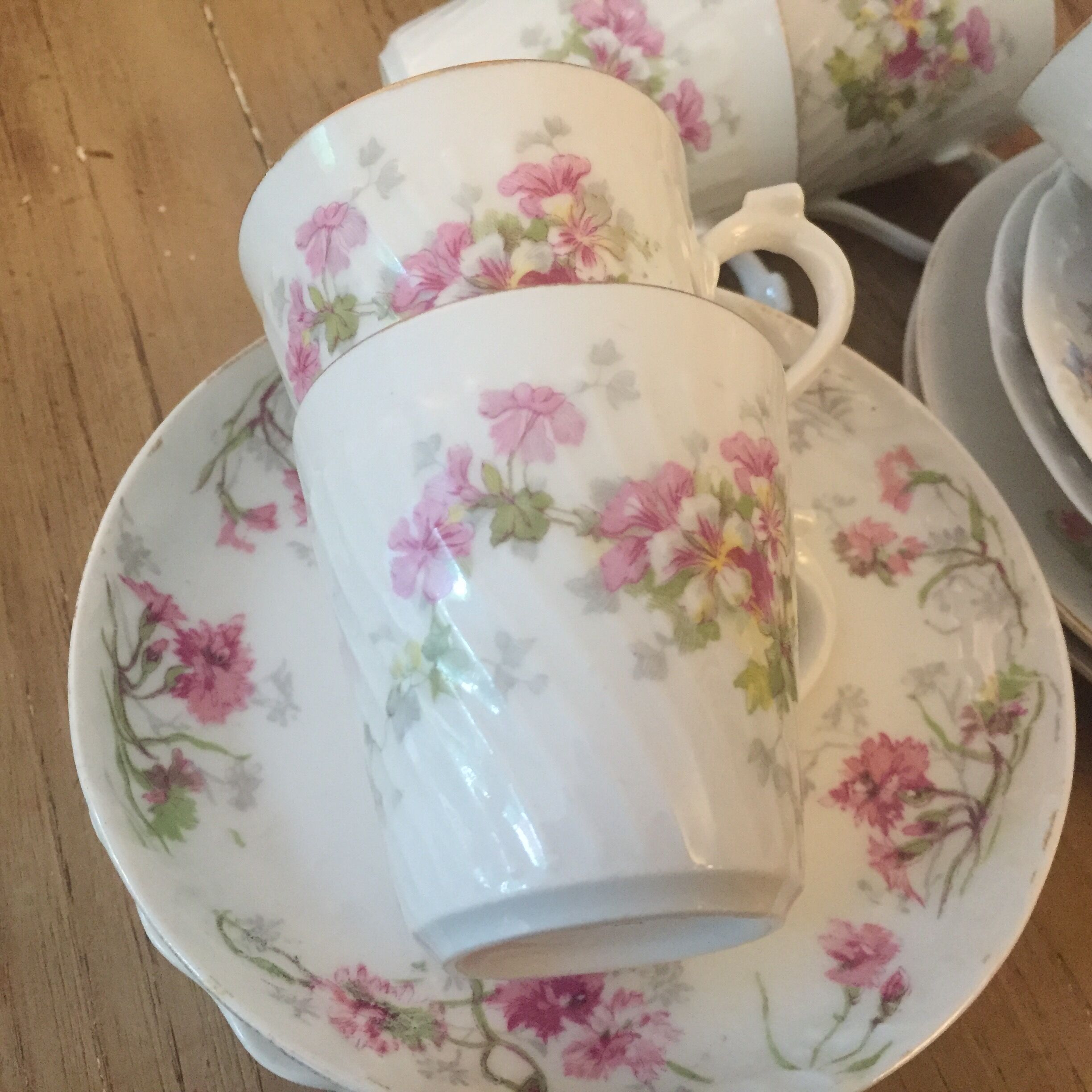 6 old striated porcelain coffee cups