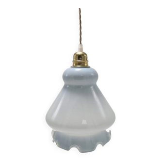 Opaline suspension