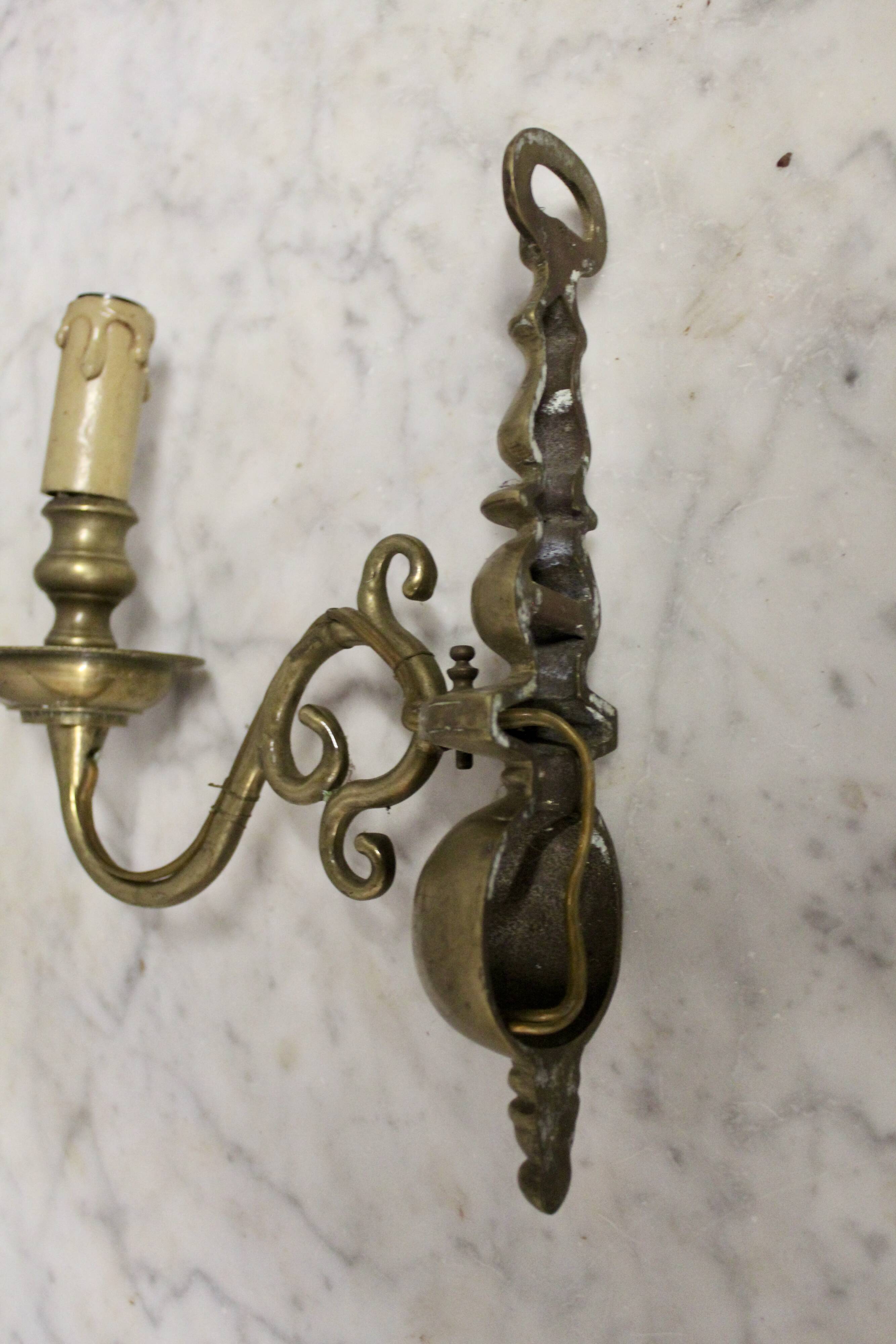 Dutch style bronze wall light