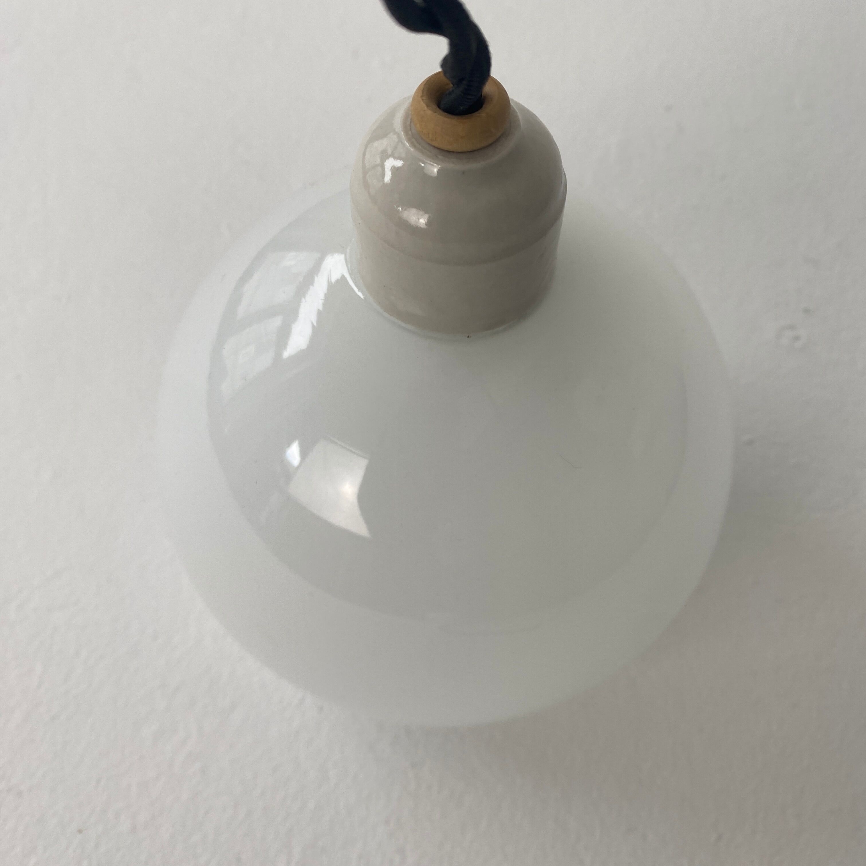 Lot 3 suspensions in vintage opaline 12 cm