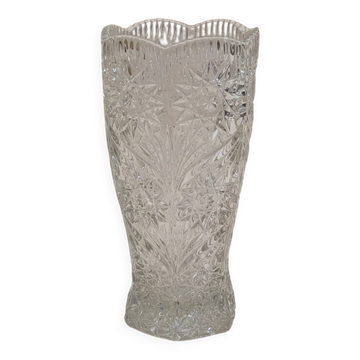 Vase en verre ciselé